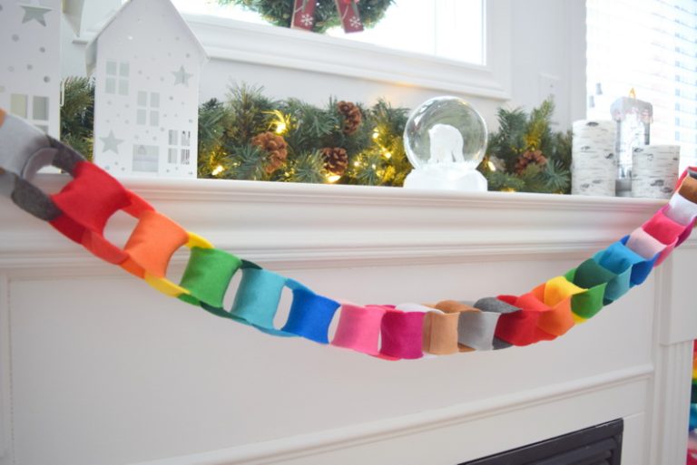 The felt chain garland that never ends